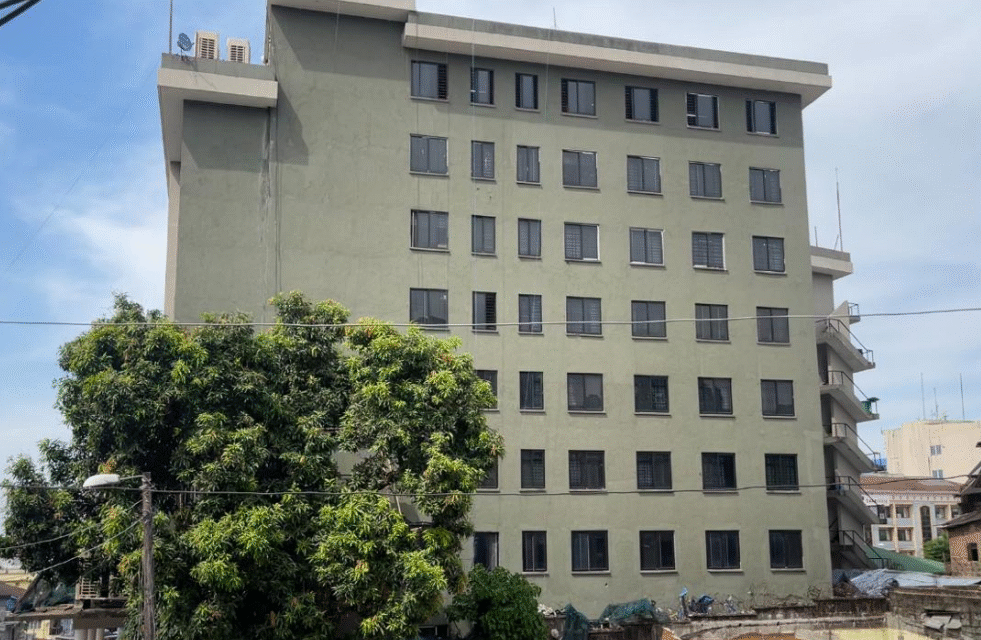 EDSA in Critical Financial Distress: Collection Rate 76%; Losses 50%
