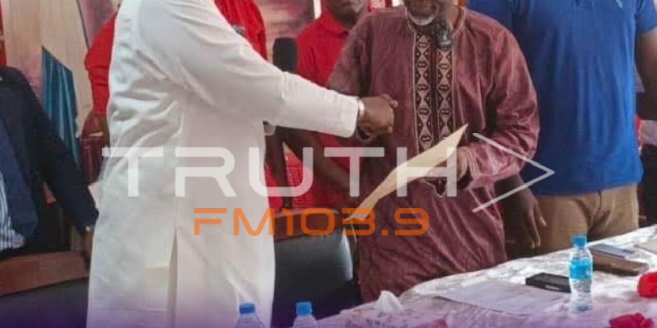 Dr. Ibrahim Bangura Donates Le500 Million to Boost APC Kono District Office Construction